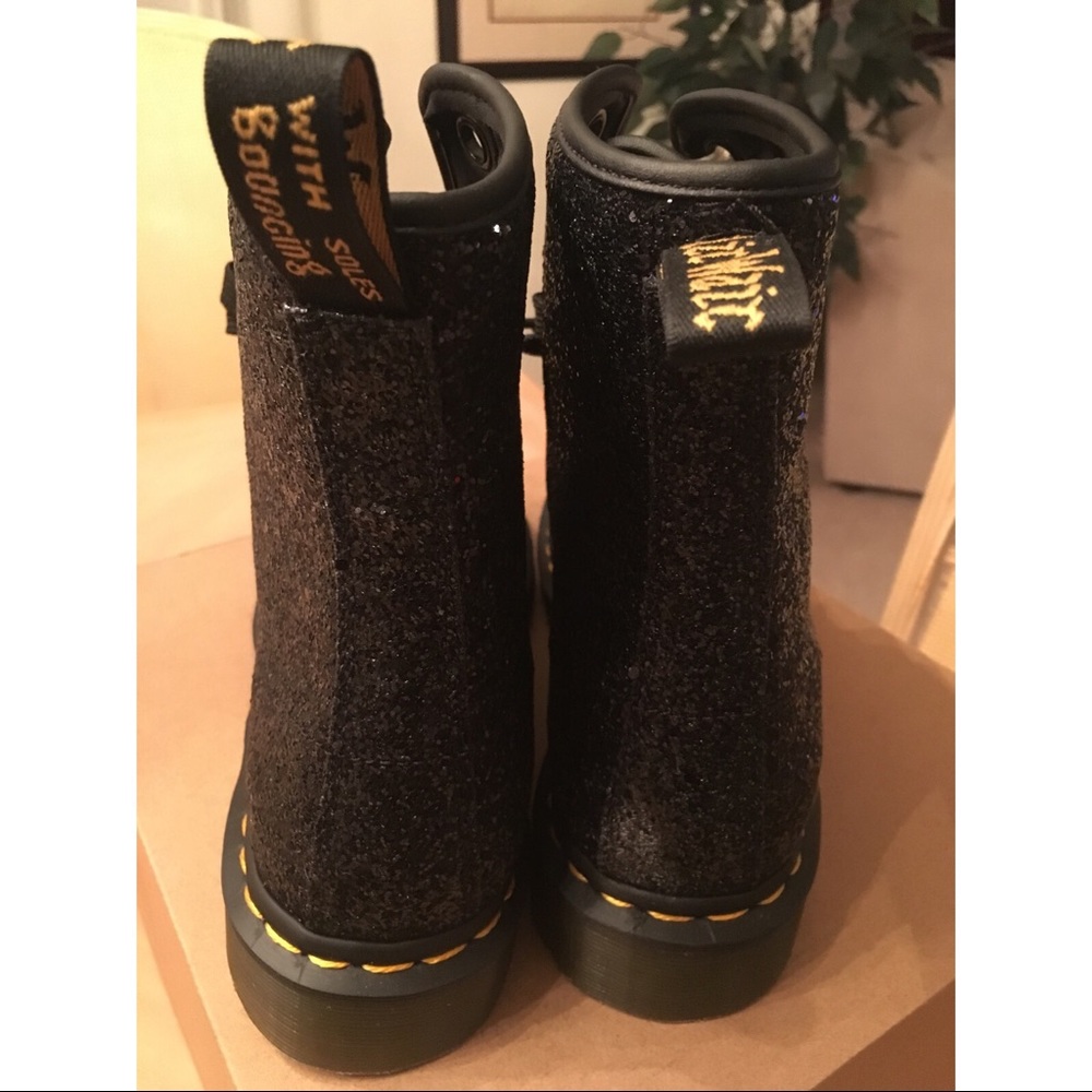 *Firm Price*DR. MARTENS 1460 FARRAH Combat Boots - Picture 5 of 6